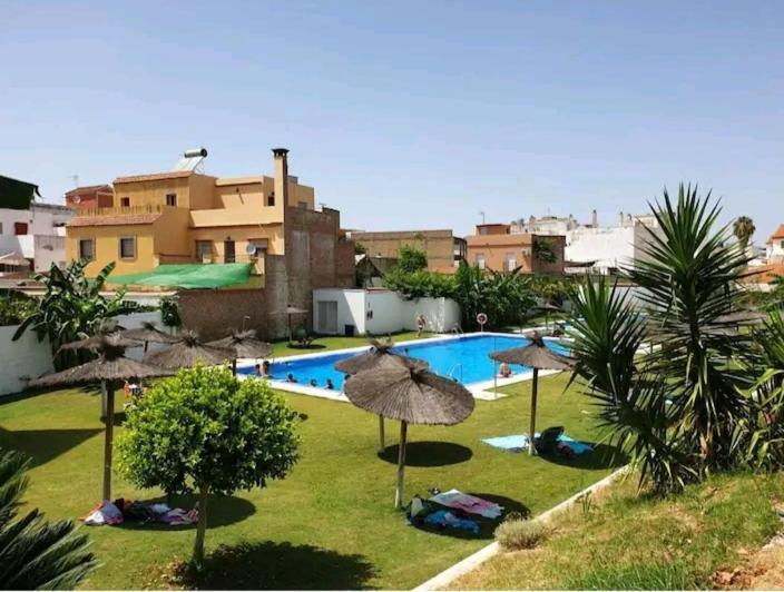 Apartamento Con Patio Y Piscina Cerca De Sevilla La Algaba Exteriör bild