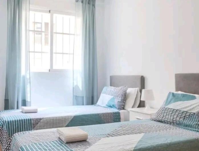 Apartamento Con Patio Y Piscina Cerca De Sevilla La Algaba Exteriör bild